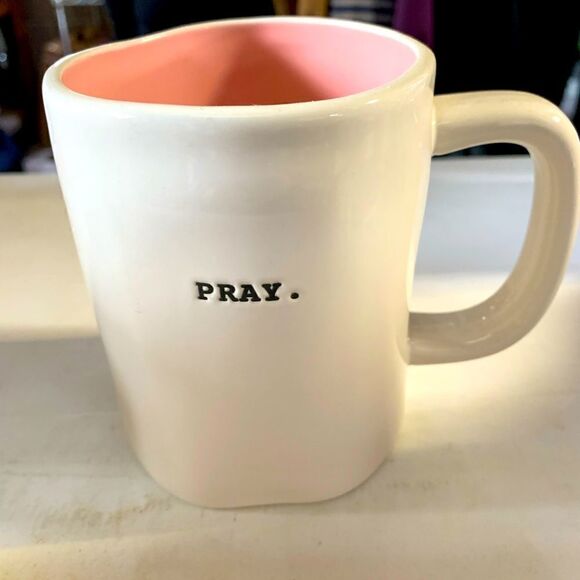 Rae Dunn Pray. Coffee Mug 12 Ounce no chips - Picture 1 of 3